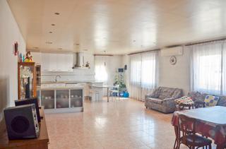 Casa a Arbeca. Oportunidad en arbeca! casa de 1996 con opcin de terreno