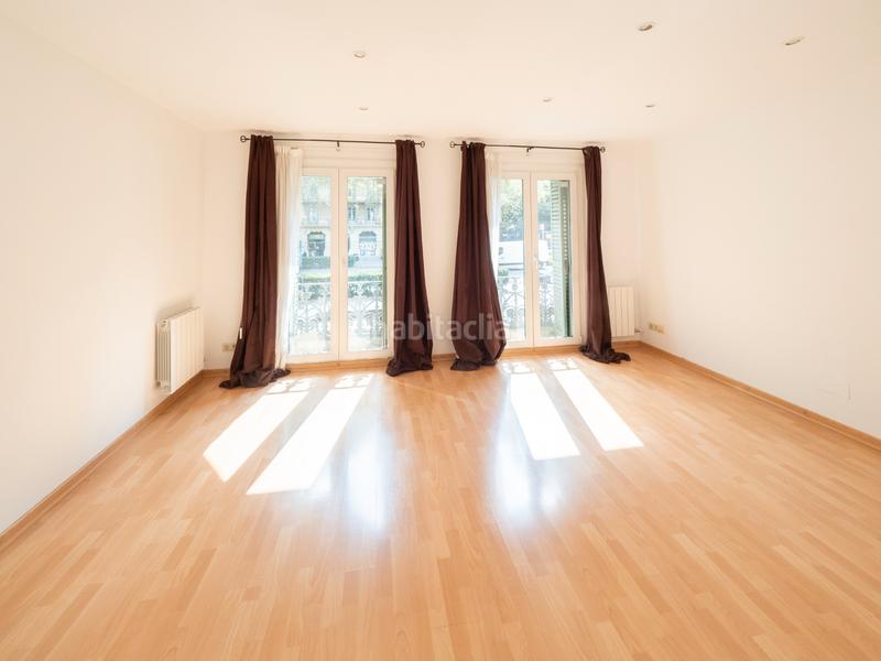 Foto b4a40e5f-9a10-4485-83b7-6cae1f9f4b32. Flat with heating in La Nova Esquerra de l´Eixample Barcelona