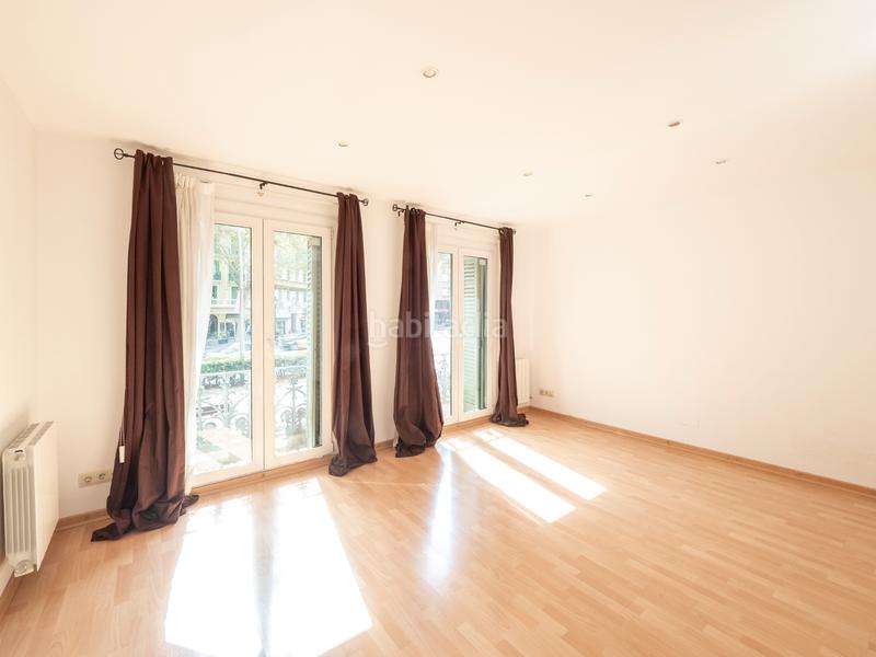 Foto e59e538d-93e8-4c1a-b6cd-d8591cbff3de. Flat with heating in La Nova Esquerra de l´Eixample Barcelona