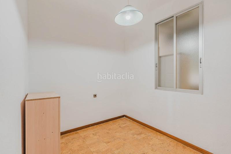 Foto 1af89dc0-3132-402a-bcd8-042177fccb93. Etagenwohnung mit heizung in La Marina del Port Barcelona