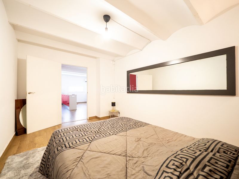 Foto 4a9dff3c-4a38-4c55-8312-b4805b2a37bb. Casa adossada amb calefacció aparcament a L´Antiga Esquerra de l´Eixample Barcelona