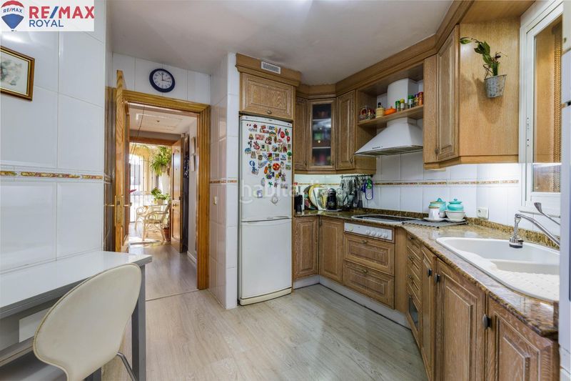 Foto c631f292-c472-48d4-b52a-90c75936a5b3. Casa adossada amb aparcament a L´Olivera Palma de Mallorca