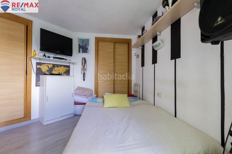 Foto d5ccfc34-10f9-479c-b85d-82ee496d597d. Casa adossada amb aparcament a L´Olivera Palma de Mallorca