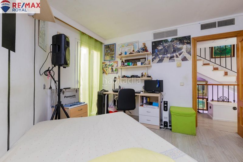 Foto ed02a77a-b105-47a8-90cf-cc8df0a9cb7f. Casa adossada amb aparcament a L´Olivera Palma de Mallorca