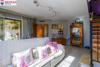 Reihenhaus in L´Olivera. Adosado en el amanecer!