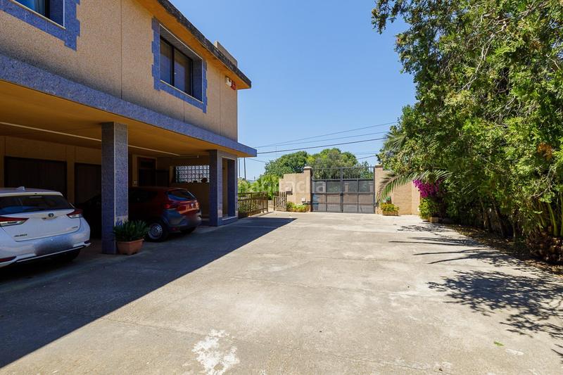Foto 53a7168d-8285-41fb-bf8a-b8f960726e6e. Chalet  unifamiliar especial! en Es Garrovers Marratxí