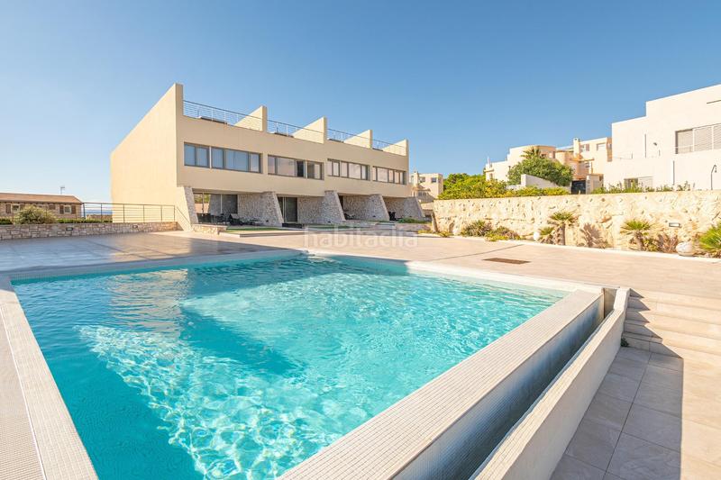 Foto 5926cfdc-4517-4292-9151-671afff8ac09. Casa adossada amb aparcament piscina a Cala Ratjada Capdepera