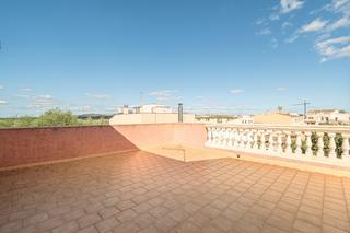 Maison à Santanyí Poble. Se venden tres casas más parking en el sótano