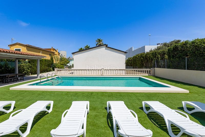 Foto 8ccd6f26-9e5d-4c45-b2e0-3fb6c6ae2af9. Xalet amb aparcament piscina a S´Arenal Palma de Mallorca