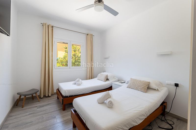 Foto bbc2b9c7-c0fb-44f1-adf4-626300af8e17. Xalet amb aparcament piscina a S´Arenal Palma de Mallorca