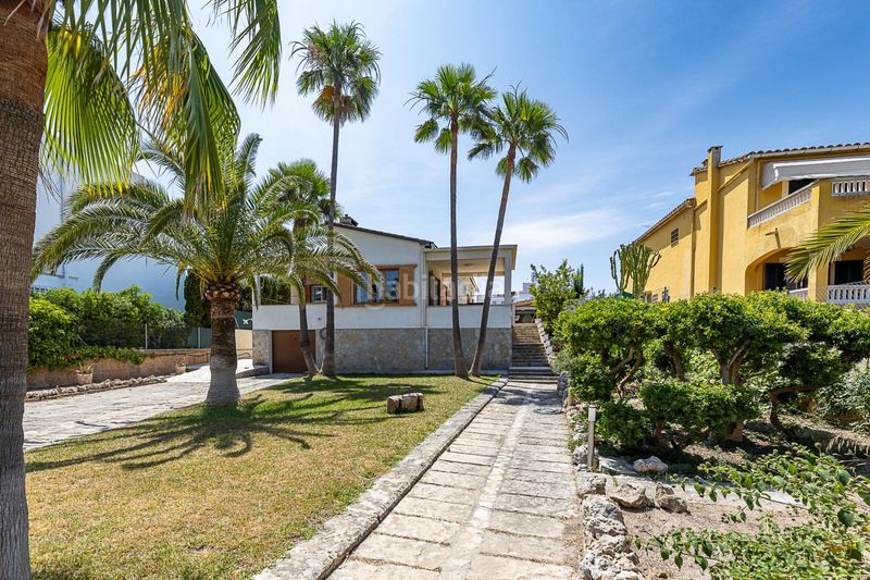 Foto e50528ab-cc5c-4565-9a17-1a5ff1b1b82c. Xalet amb aparcament piscina a S´Arenal Palma de Mallorca