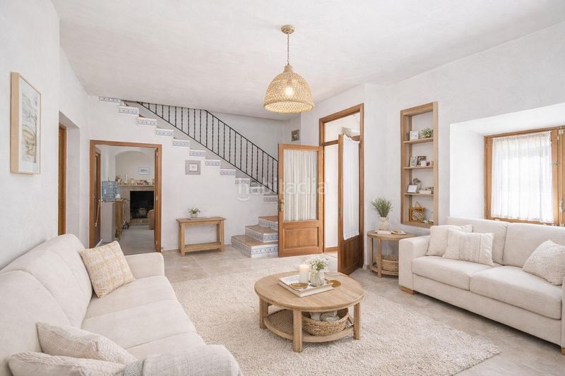 Foto f408c564-7679-474e-9e00-e9a086e4b726. Casa amb aparcament a Sencelles