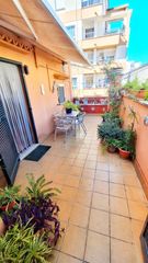 Piso en La Soledat Nord. Piso con balcón, terraza y estudio independiente en pl. miquel d