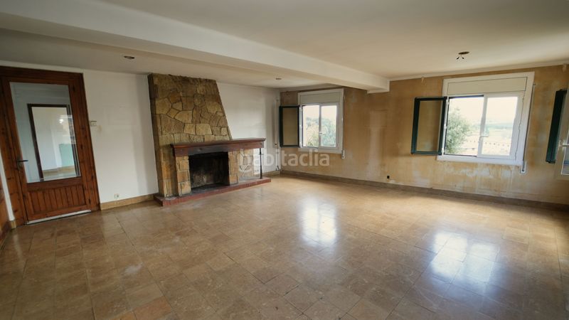 Foto 5112ea4b-5519-469a-bc82-410f818155c7. Edificio in Castellterçol