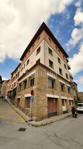 Foto b5d35dbc-cfa3-47da-9deb-faeda21e8552. Edificio in Castellterçol