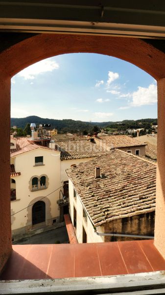 Foto baddaf5a-8b43-44ce-9da2-efcb9f0b7754. Edificio in Castellterçol