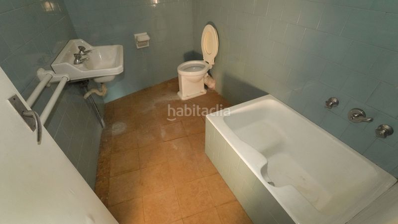 Foto cfa6d1a5-bcef-4a11-a10a-bf6db875ee52. Edificio in Castellterçol