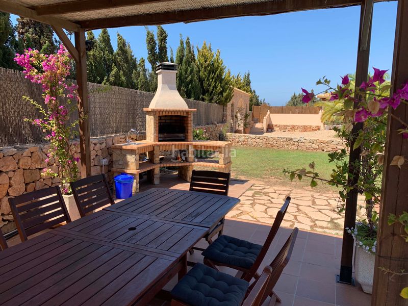 Foto 5c047334-9581-427d-8e40-936e217b4829. Chalet finca con alma mediterránea, un oasis privado con piscina y gran parcela en sant francesc xavier en Formentera