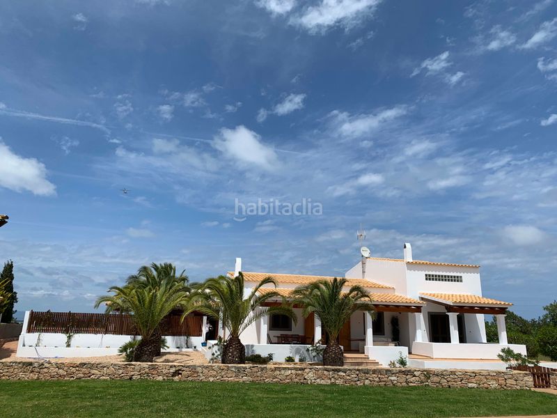 Foto 72cd50e5-b645-41b3-9df1-44fd31d604d3. Chalet finca con alma mediterránea, un oasis privado con piscina y gran parcela en sant francesc xavier en Formentera