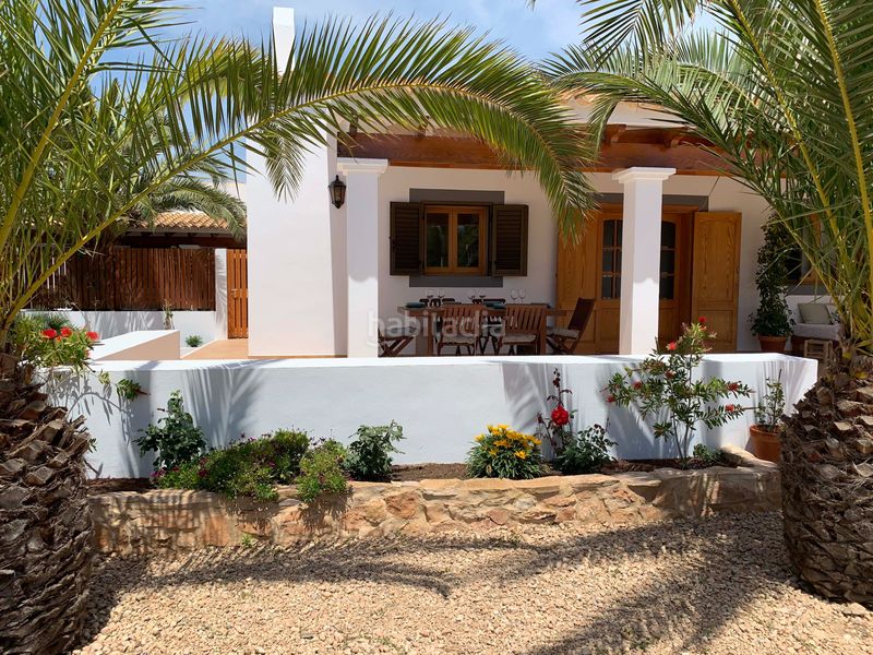 Foto 87a73000-a102-40d2-84de-664f7f2d4550. Chalet finca con alma mediterránea, un oasis privado con piscina y gran parcela en sant francesc xavier en Formentera