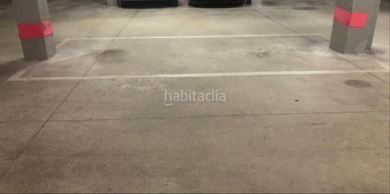 Foto c93d48b0-c64c-42a7-acd8-d69e31564942. Parking voiture dans Centre-Cordelles Cerdanyola del Vallès