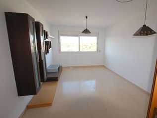 Apartamento en Pueblo-Ubanizaciones. Apartamento con 2 habitaciones con ascensor, calefaccin, aire a