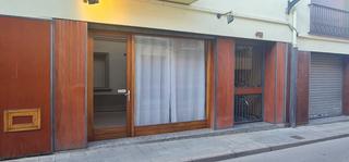 Lloguer Local Comercial a Sant Celoni. Local al final de la calle major