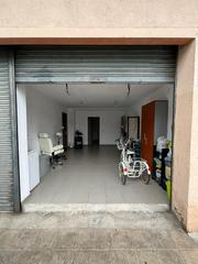 Lloguer Local Comercial  Carrer montserrat. Local en alquiler en la zona del sax sala, en sant celoni