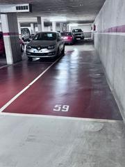 Aparcament cotxe a Carrer de santa rosa 36. Plaza de aparcamiento en el centro del pueblo de sant celoni