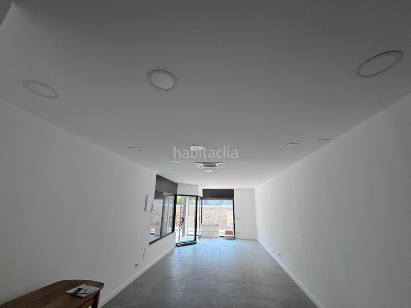 Foto 64b9da26-ac9b-4039-af9c-641fa57b2d2e. Location local commercial dans Sant Celoni