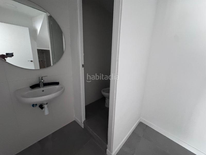 Foto f4e38caa-a47b-4188-b376-6011f48db41d. Location local commercial dans Sant Celoni