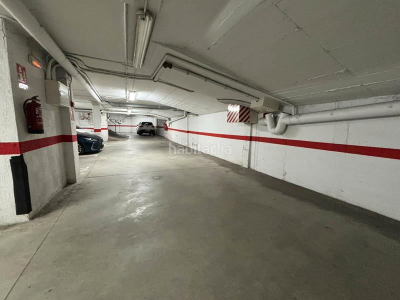 Foto f099109a-a460-47ad-9e86-fcae6f10bc6f. Rent car parking in Sant Celoni