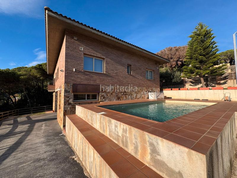 Foto aaf56682-3e76-4e04-b93f-9607392863f7. Xalet amb calefacció aparcament piscina a Cabrils