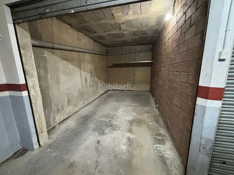 Foto 14259973-7d60-4315-b6a4-c4e49bff45d9. Aparcament cotxe a Sant Celoni