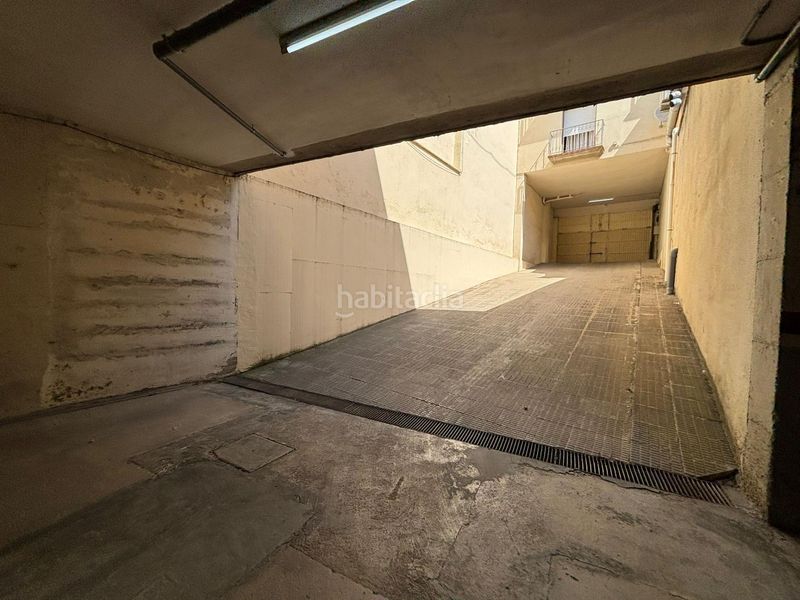 Foto 3593568e-f7e7-46e2-8e26-b52fdc481607. Aparcament cotxe a Sant Celoni