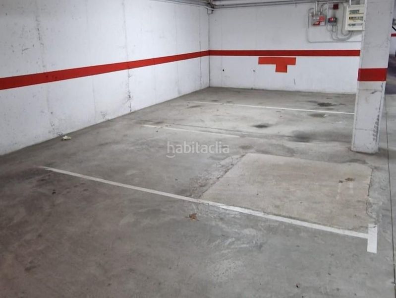 Foto 2a2f323a-d1c8-40ac-8cb4-f34fa1664797. Aparcament cotxe a Sant Celoni