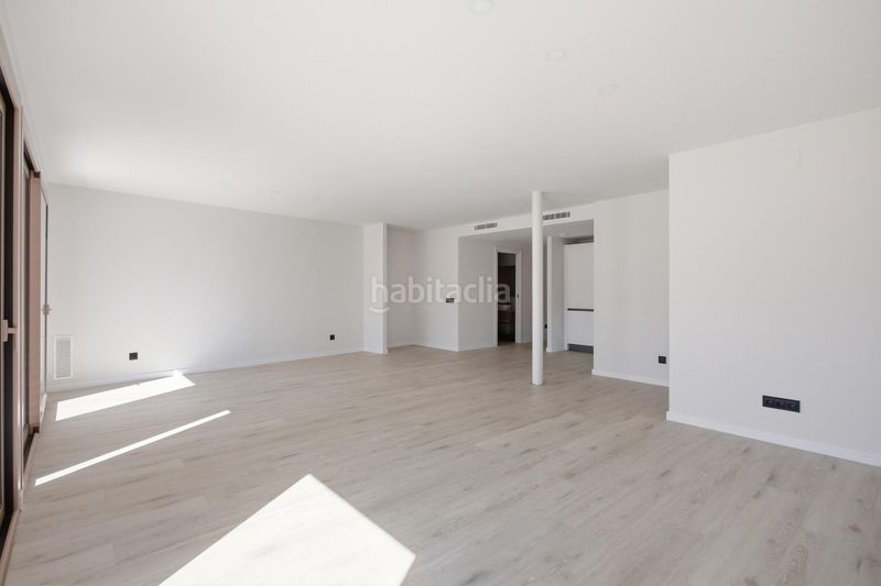 Foto 69bd0dae-cf45-4f59-a8fb-79de22e96f18. Àtic a Centre Blanes