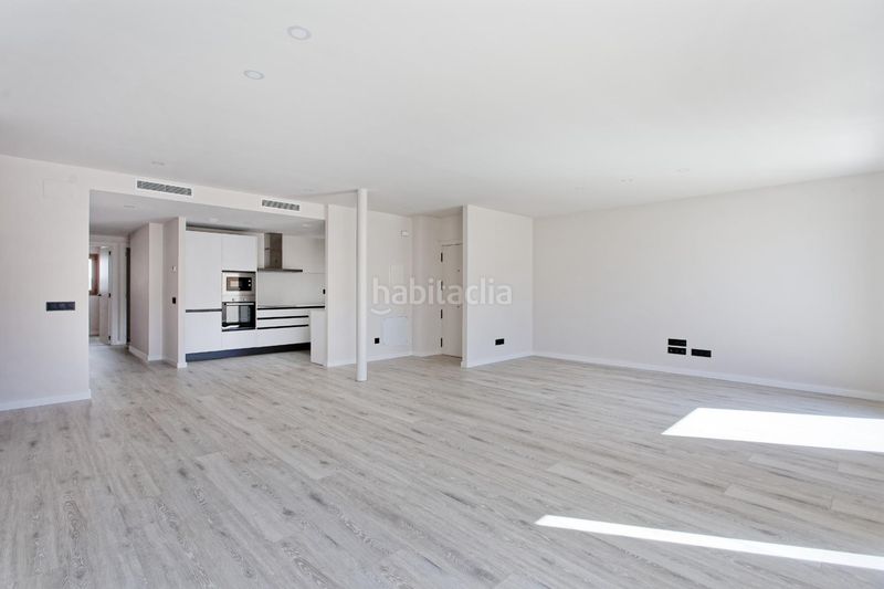 Foto d12be169-3ad7-4e63-aa49-694aa84448a8. Àtic a Centre Blanes