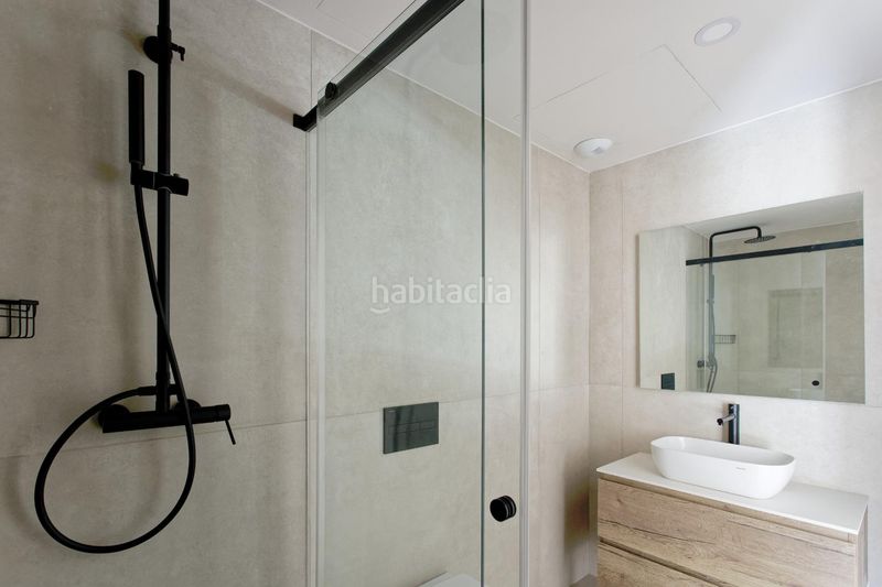 Foto d294828f-821d-4f76-9fbc-b6e490488edd. Àtic a Centre Blanes