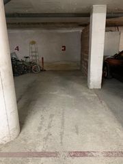 Location Parking voiture  Carrer bruc. Plaça de pàrquing en lloguer