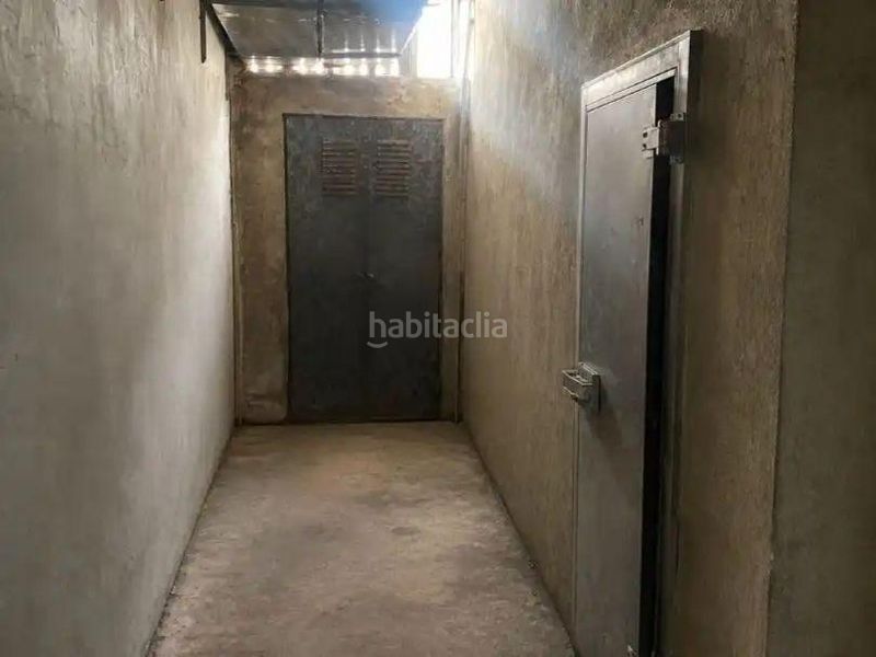Foto 80477162-6d2e-4767-9dd2-bd83fdc7c21f. Local comercial a Els Pavos Blanes