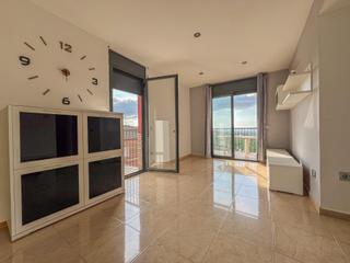 Àtic a Carrer a-ur les costes 9. Ático en riudecols con 80 m2 de jardín