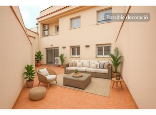 Pis  Calle riudecanyes. Descubre tu  en montbrio piso  2 plazas de parquing