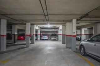Autoparkplatz  Carrer del rourell. Amplia plaza de parking en venta  carrer rourell , reus