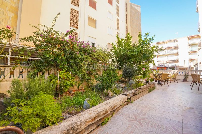 Foto 97080d4e-b42b-47b6-8c76-a432255bde31. Local comercial a La Pineda Vila-seca