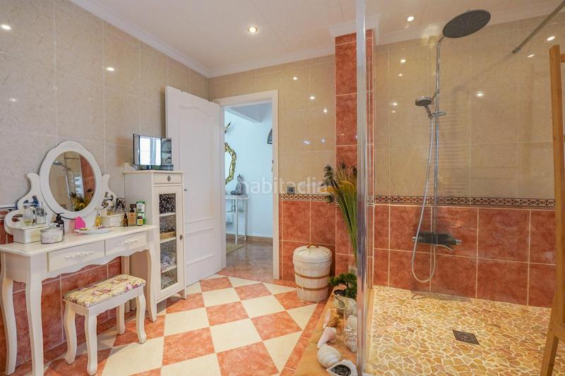 Foto 71a6d703-cff2-424c-8202-40bb1970cb63. Chalet con riscaldamento piscina in Poble Mont-roig del Camp