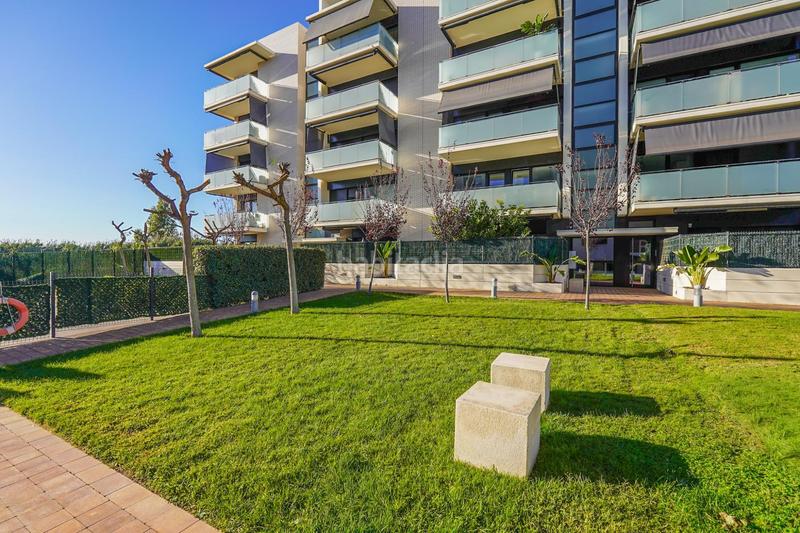 Foto 49ef4b10-88fc-44b6-b95d-b65fe81d6223. Etagenwohnung mit parking pool in Barenys Salou