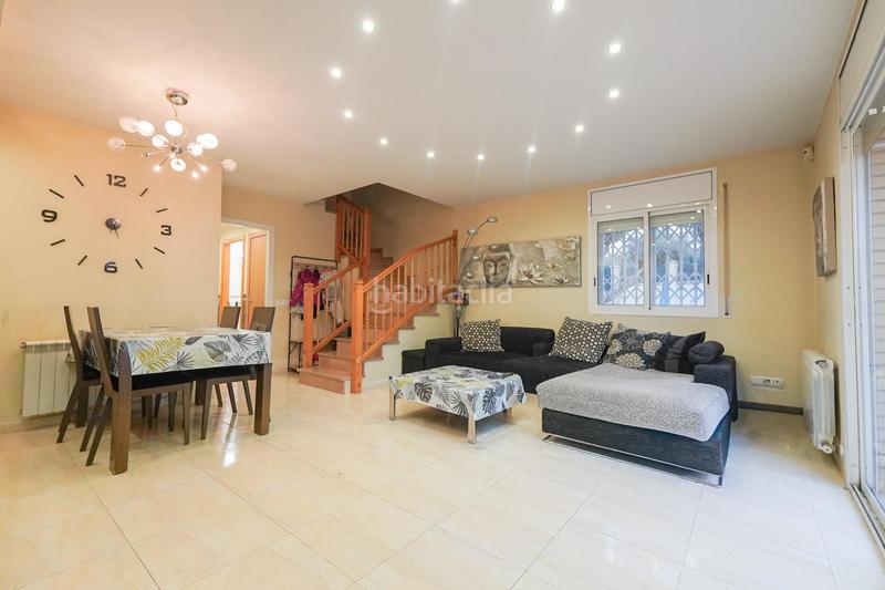 Foto 2e27a50d-29e7-41d8-aed4-9c0cad89fa08. Casa adossada amb calefacció aparcament a Migjorn Reus