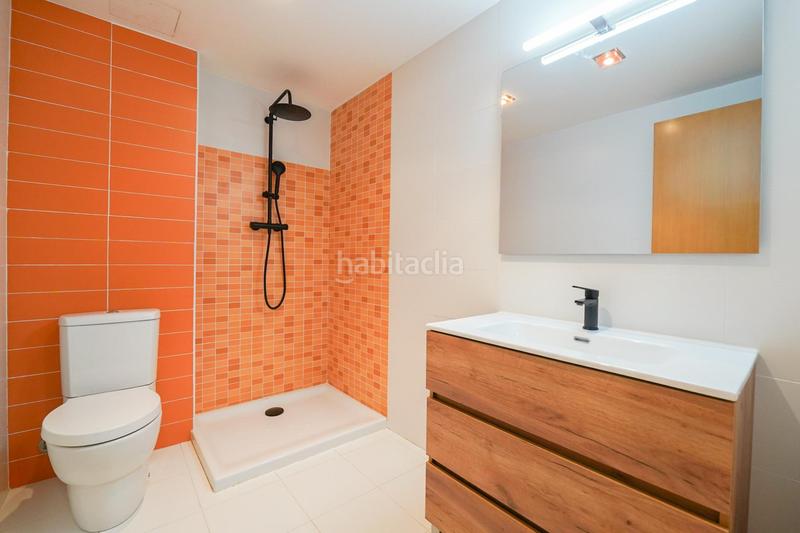 Foto deb1e592-cdb7-4cfe-aa93-eee60a765315. Casa adossada amb calefacció aparcament a Migjorn Reus