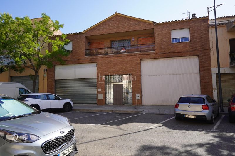 Foto abeccc51-d53c-4a06-92ae-79a95dea6465. Casa amb aparcament a Migjorn Reus